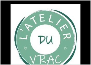 Creation du logo et de la charte graphique complete de l'Atelier du Vrac, epicerie en ligne de produits vrac et bios. 
Ce logo a ete conçu pour refléter les valeurs que les deux entrepreneuses souhaitaient transmettre: Respect de la nature / Bien-être / Approche éco-responsable. La couleur verte domine, symbolisant la douceur, la nature et l?apaisement, en harmonie avec les produits bios et naturels vendus par l?épicerie. La forme ronde du logo, inspirant confiance et sécurité, rappelle le cycle naturel et les valeurs écologiques du projet. Les deux polices de caractères choisies sont complémentaires. L?une , sobre et stable, évoque la fiabilité de l?entreprise. Tandis que l?autre, plus dynamique, illustre l?aspect innovant et moderne de l?épicerie en ligne. Enfin, l?intégration de petits pictogrammes ludiques au centre du logo, tels que des bocaux et autres références au vrac, apporte une touche de légèreté tout en renforçant l?identité visuelle de l?entreprise.