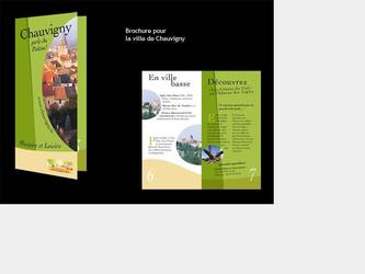 ralisation graphique et mise en page d une brochure de tourisme pour la ville de Chauvigny.