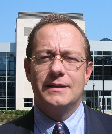 p08montfort@gmail.com